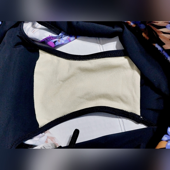 It Figures 2 Piece Floral Swimsuit Top and Skirt Size 20W - Picture 7 of 12